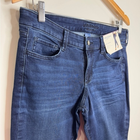 Arizona Jeans Epic Blue Skinny Leg Jegging (13) - Picture 4 of 9